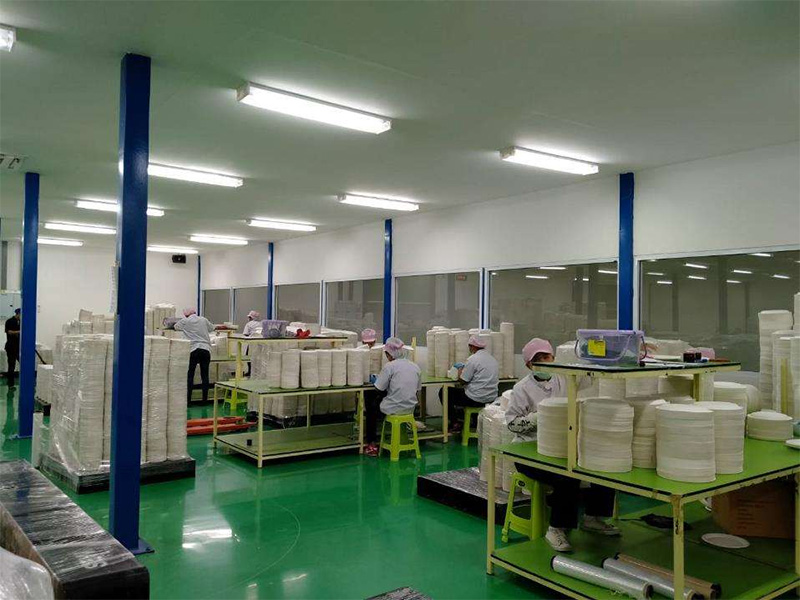Spargerea barierelor comerciale, oferind soluții globale pentru clienți