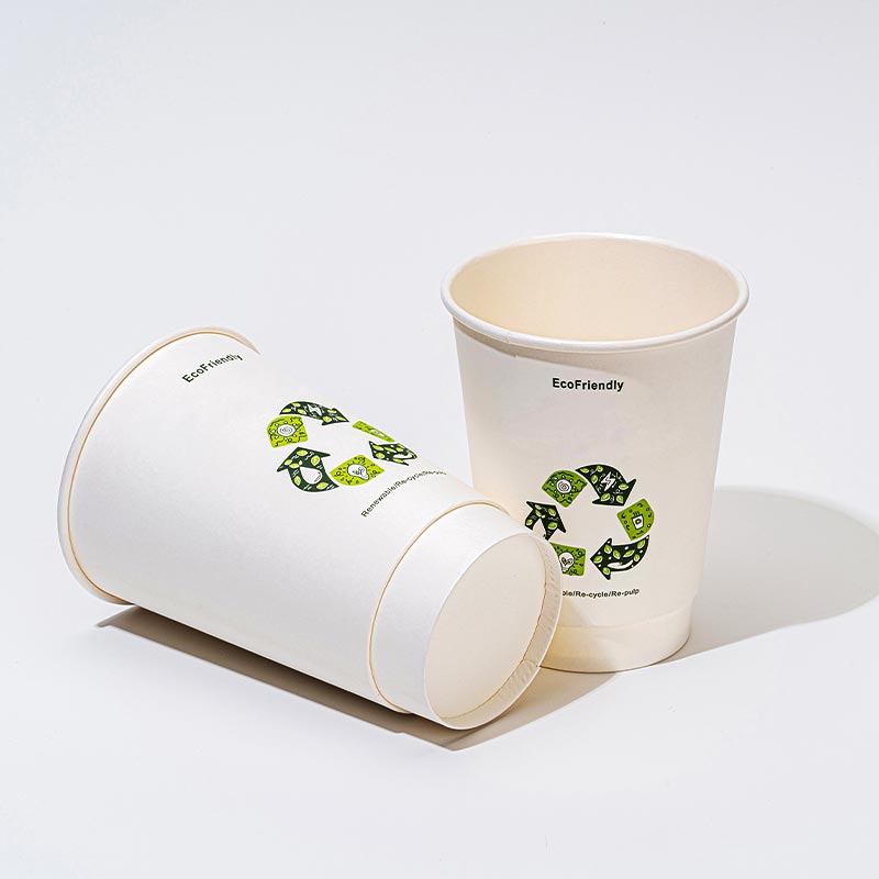 Cupa de hârtie căptușită